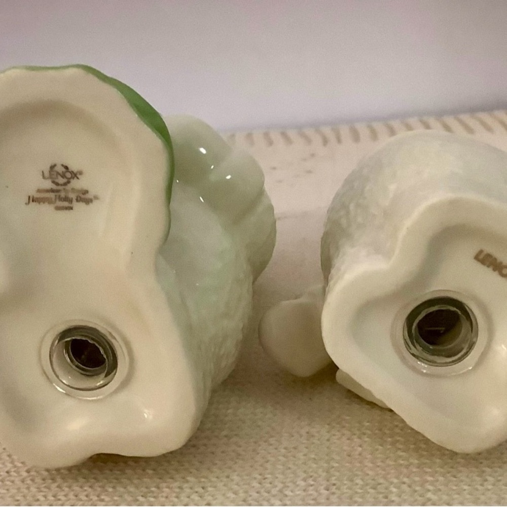 NEW Lenox Happy Holly Days Decorate The Tree Salt & Pepper Set - Picture 8 of 10
